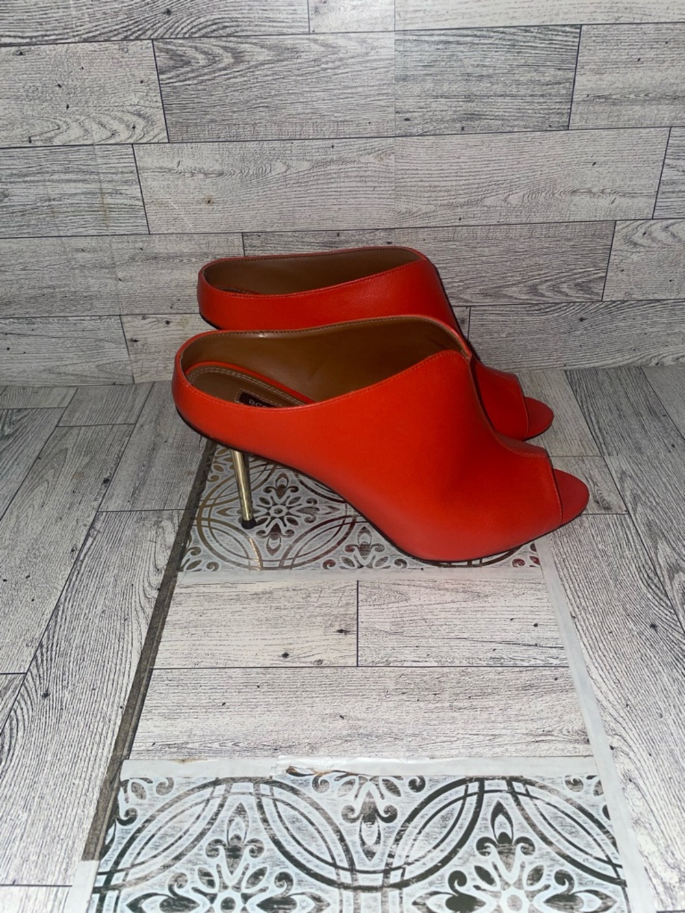 Bcbgmaxazria made in brazil leather Red Peep-Toe Stiletto Mules Heels size 7